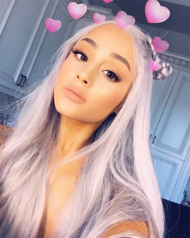 Ariana Grande Dyes Her Hair Grey Not Purple E News Canada